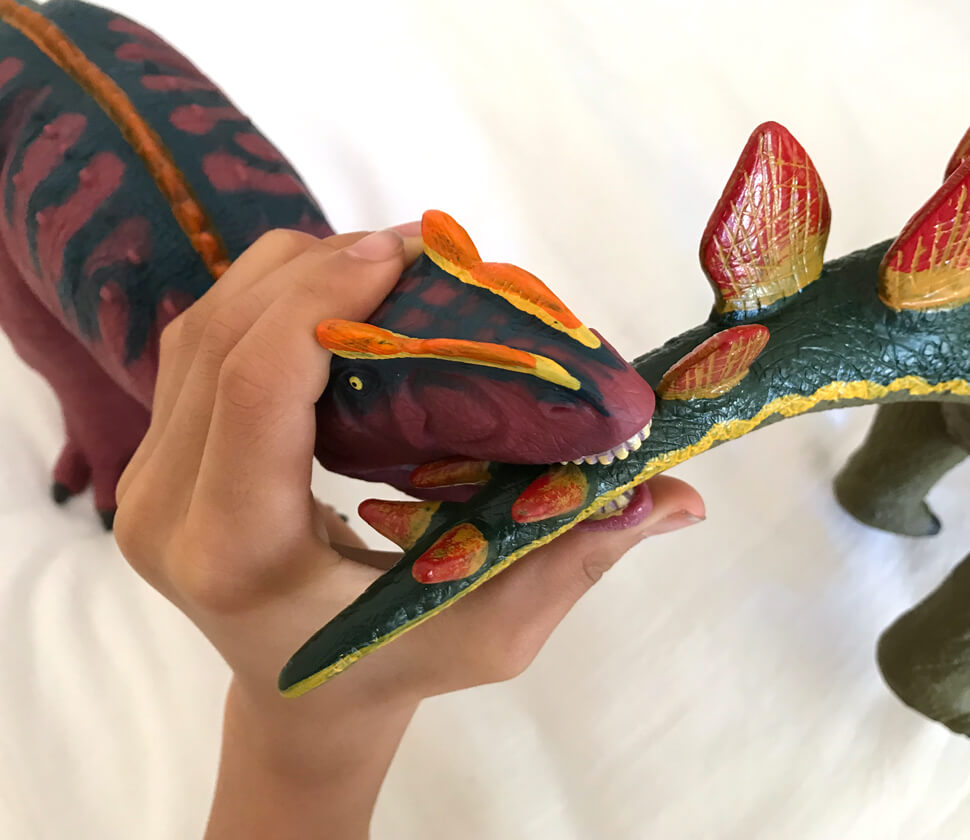 アロサウルス ビニールモデル