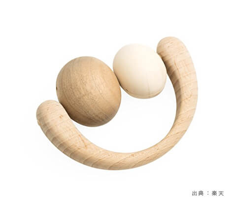 木製の『ラトル・がらがら・にぎにぎ』のおもちゃの参考画像（３）