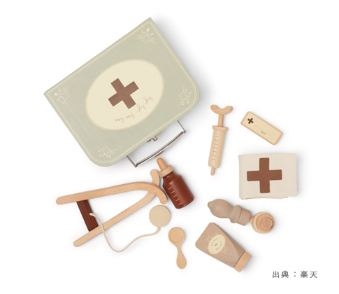 木製の『お医者さんごっこ』のおもちゃの参考画像（４）