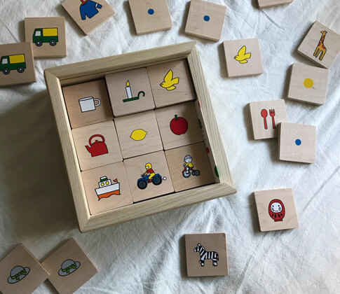 木製の『絵合わせ・メモリーゲーム』のおもちゃの参考画像（４）