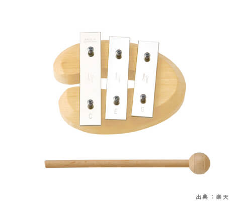 シンプルなデザインの『鉄琴・グロッケンシュピール』のおもちゃの参考画像（３）
