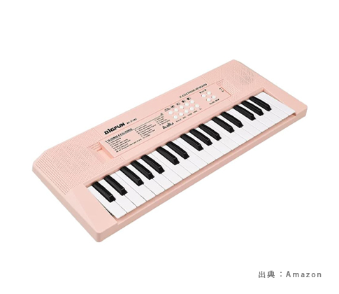 置いて遊べる・持ち運びしやすい『ミニ・ピアノ』のおもちゃの参考画像（４）