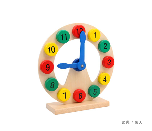手で動かす手動タイプで人気の『時計玩具』の参考画像（５）