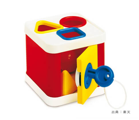 プラスチック製の『鍵（カギ）』おもちゃの参考画像（１）