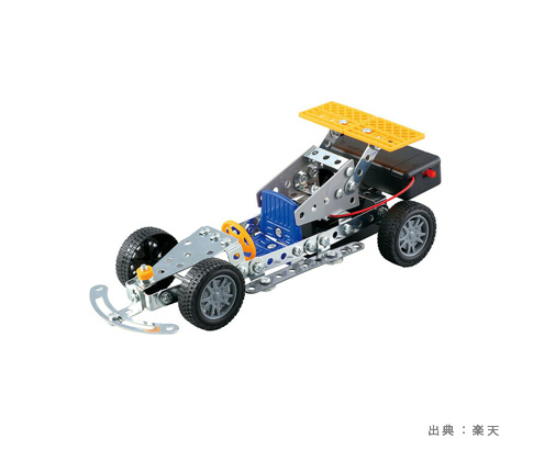 工具で金属の車体を組み上げる、アーテック メタルカーキットの完成例