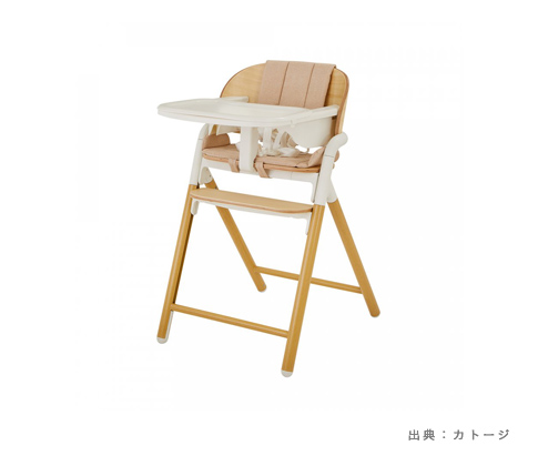 アルミの脚とブナの座板を組み合わせたEmilの例
